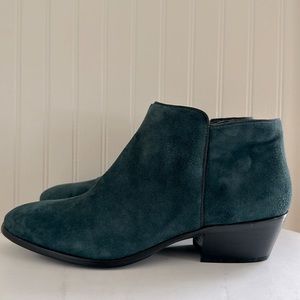 Sam Edelman Petty Ankle Boot in Everest Suede